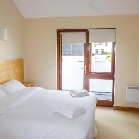 16 * Youghal